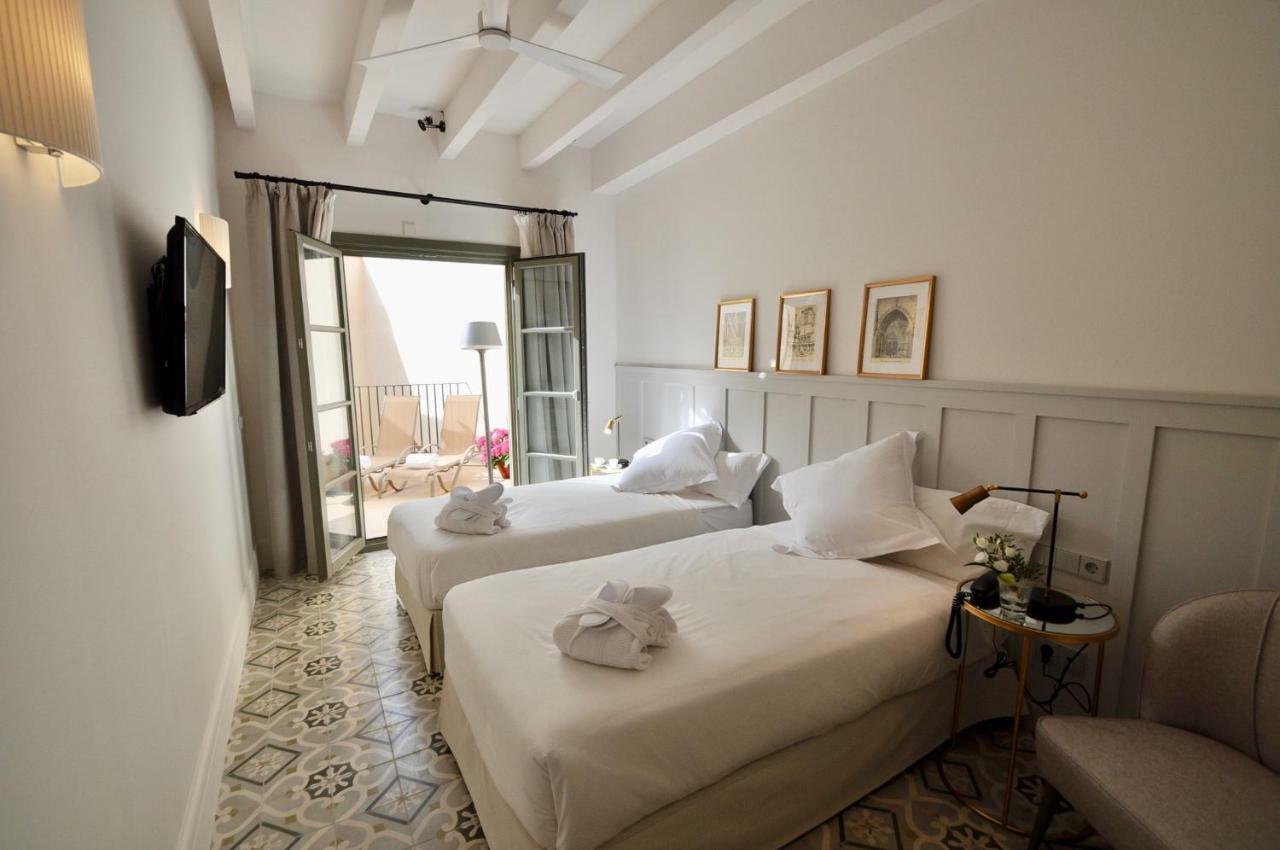 Hotel Basilica Palma de Mallorca Bilik gambar
